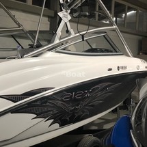 Yamaha 212X