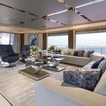 Majesty Yachts 140