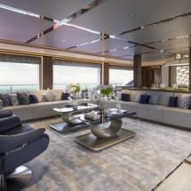 Majesty Yachts 140