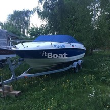 Bayliner 210 Deck Boat