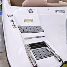 Slider 210