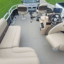 Sun Tracker Bass Buggy 18 DLX