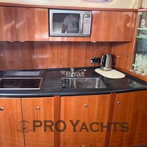 Sealine SC38
