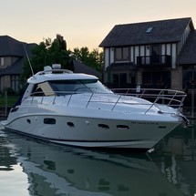 Sea Ray 450 Sundancer