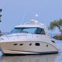 Sea Ray 450 Sundancer