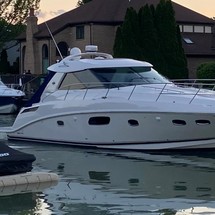 Sea Ray 450 Sundancer