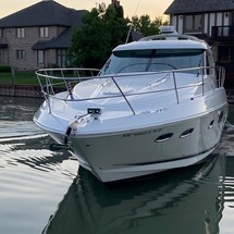 Sea Ray 450 Sundancer