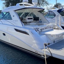 Sea Ray 450 Sundancer