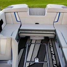 Super Air Nautique G23
