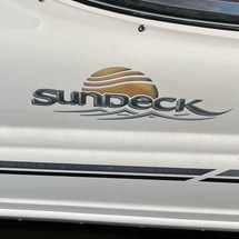 Sea Ray 220 Sundeck