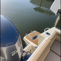 Scout Boats 225 XSF