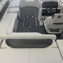 Hurricane 201 sundeck sport