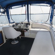 Bluewater yachts 42 coastal cruiser