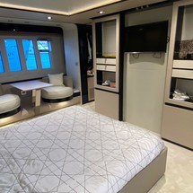 Azimut 80