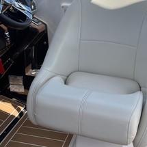 Regal 30 Express