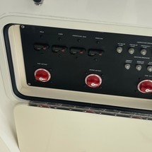 Boston Whaler 345 Conquest