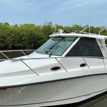 Boston Whaler 345 Conquest