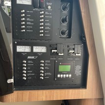 Boston Whaler 345 Conquest