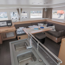 Lagoon 450 F