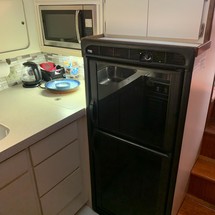 Heritage east 40 dc trawler