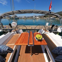 Hanse 418