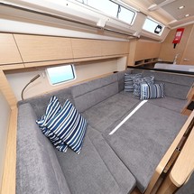 Hanse 418