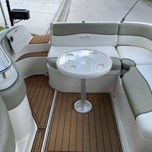 Sea Ray 240 Sundeck