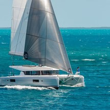 Lagoon 42