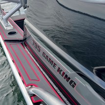Angler Pro Boats tarpon king 17