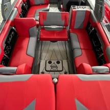 Malibu Wakesetter 25 LSV