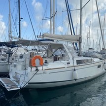 Beneteau Oceanis 35.1