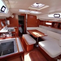 Beneteau Oceanis 40