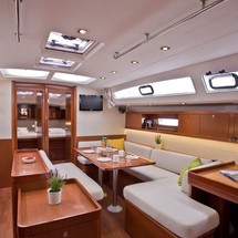 Beneteau Oceanis 50 Family