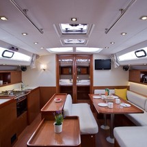 Beneteau Oceanis 50 Family