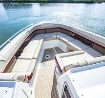 Formula 350 Crossover Bowrider
