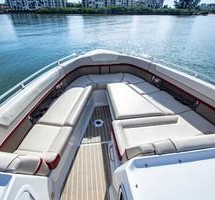 Formula 350 Crossover Bowrider