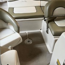 Sea Ray 200 Sundeck