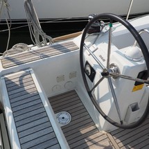 Beneteau Oceanis 35.1