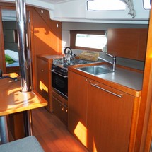 Beneteau Oceanis 35.1