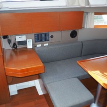 Beneteau Oceanis 35.1