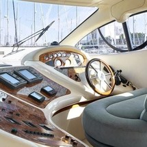 Azimut 46