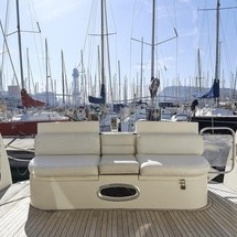 Azimut 46