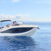 Quicksilver Activ 875 Sundeck