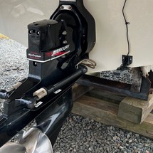 Sea ray 215 express cruiser