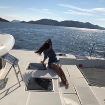 Lagoon 421