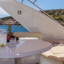 Azimut 68