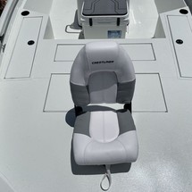 Crestliner 2000 Bay