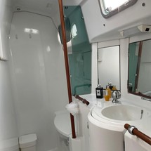 Beneteau Oceanis 40