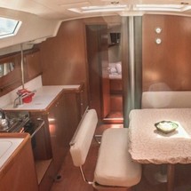 Beneteau Oceanis 43