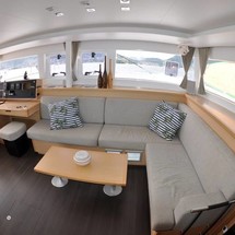 Lagoon 450 F